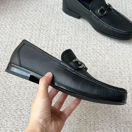 フェラガモ ビジネスシューズ