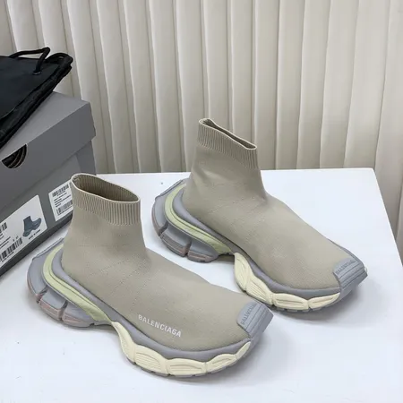 バレンシアガ カジュアルシューズ