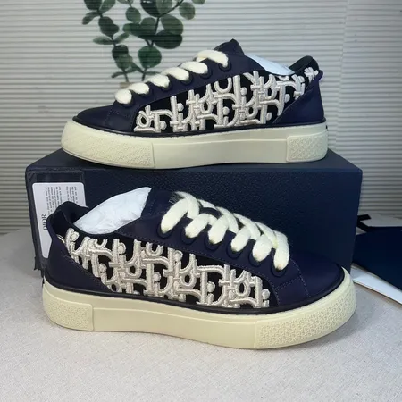 ディオール カジュアルシューズ