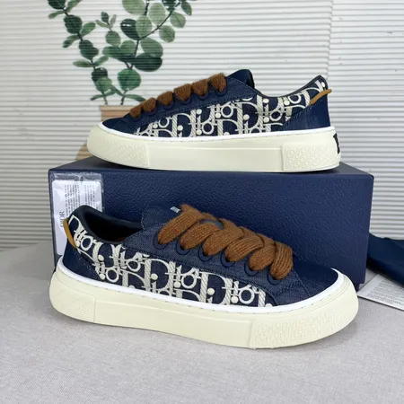 ディオール カジュアルシューズ