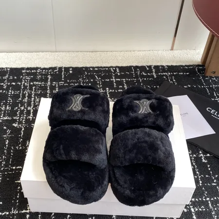 セリーヌ スリッパ