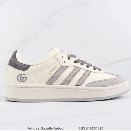 アディダス カジュアルシューズ