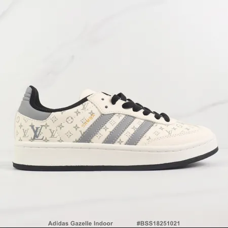 アディダス カジュアルシューズ