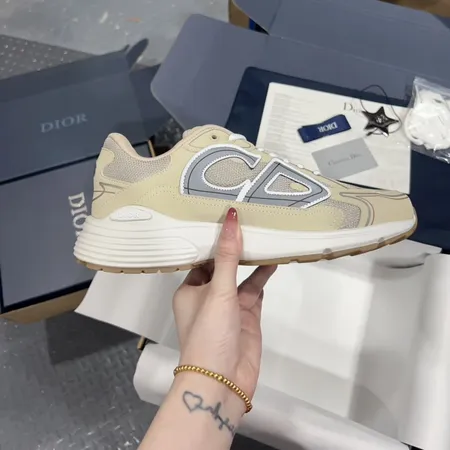 ディオール スニーカー