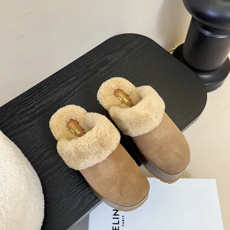 セリーヌ スリッパ