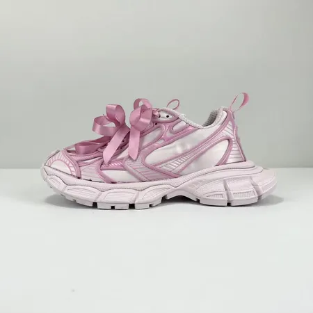 バレンシアガ スニーカー