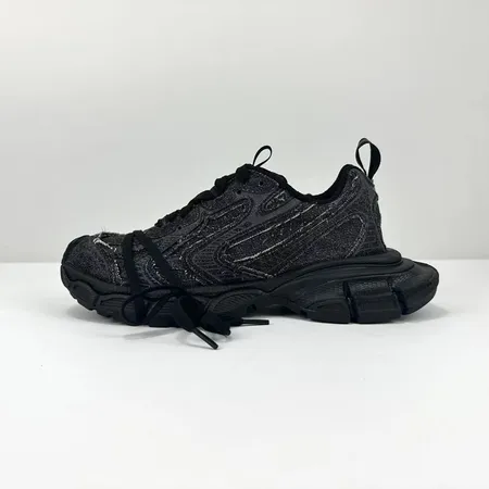 バレンシアガ スニーカー