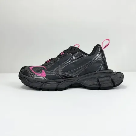 バレンシアガ スニーカー