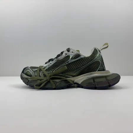 バレンシアガ スニーカー