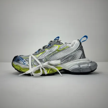 バレンシアガ スニーカー