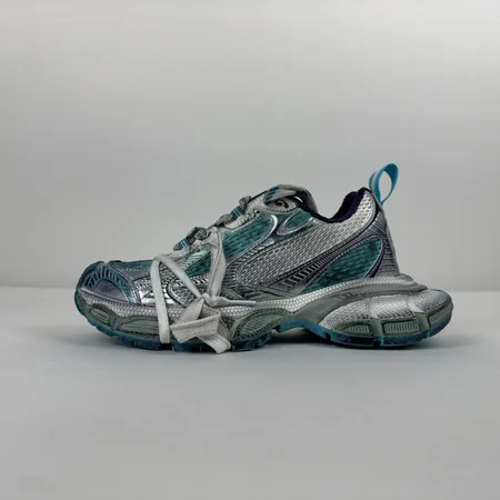 バレンシアガ スニーカー