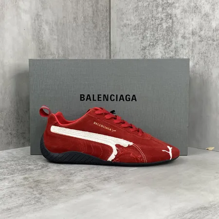 プーマ スニーカー