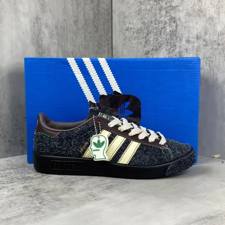 アディダス カジュアルシューズ