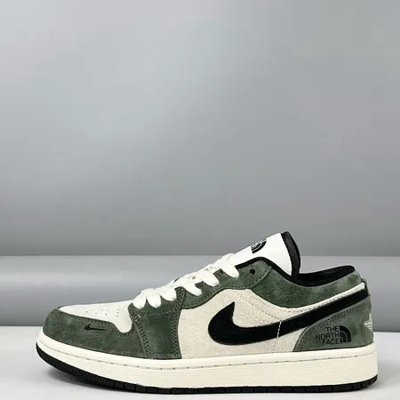 ナイキ カジュアルシューズ