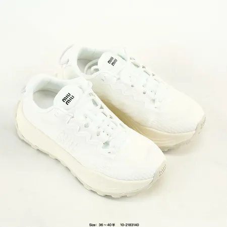 ミュウミュウ スニーカー