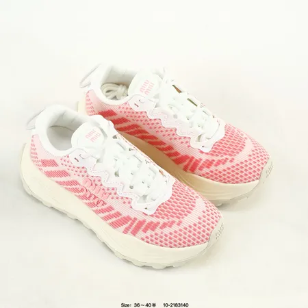 ミュウミュウ スニーカー