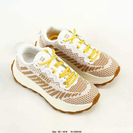 ミュウミュウ スニーカー