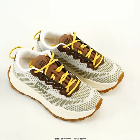 ミュウミュウ スニーカー