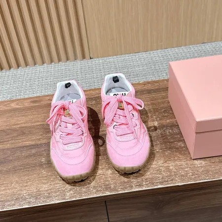 ミュウミュウ スニーカー