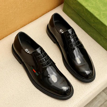 グッチ ビジネスシューズ