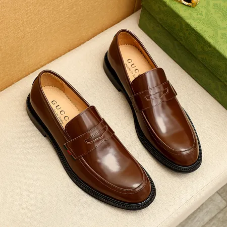 グッチ ビジネスシューズ