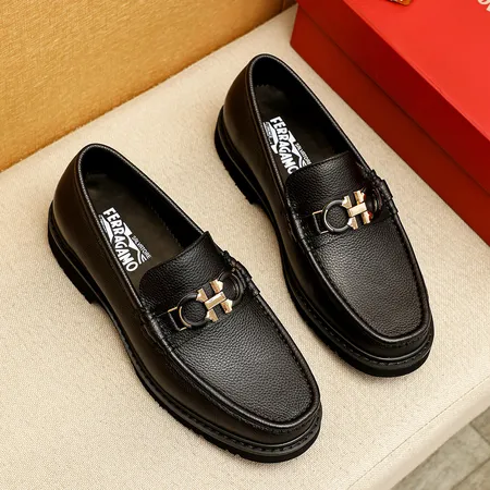 フェラガモ ビジネスシューズ