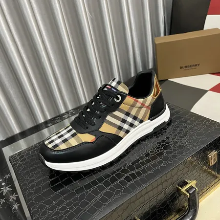 バーバリー ス スニーカー