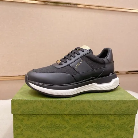 グッチ スニーカー