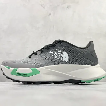 ノースフェイス スニーカー