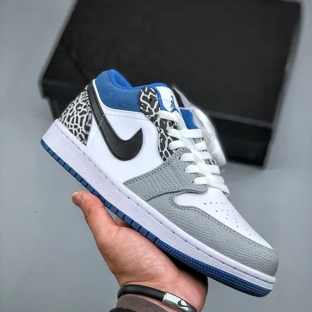 エアジョーダン スニーカー