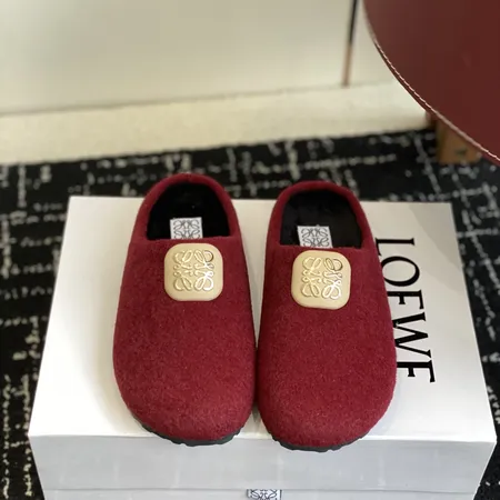 ロエベ カジュアルシューズ