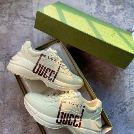 グッチ スニーカー