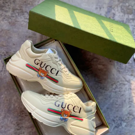 グッチ スニーカー