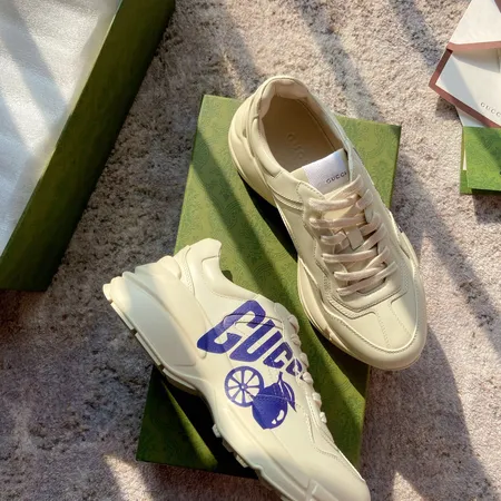 グッチ スニーカー