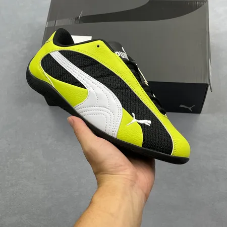 プーマ カジュアルシューズ