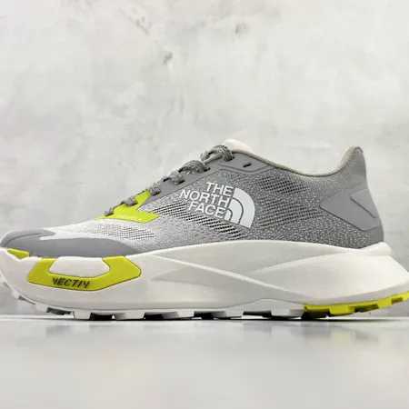 ノースフェイス スニーカー