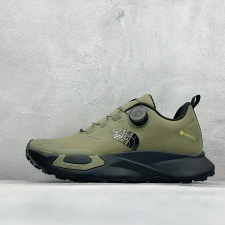 ノースフェイス スニーカー