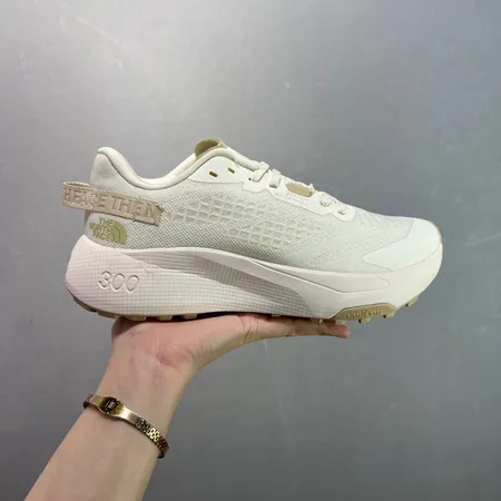 ノースフェイス スニーカー