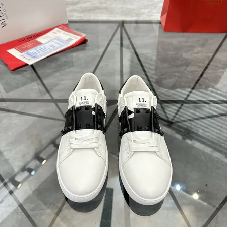 ヴァレンティノ カジュアルシューズ