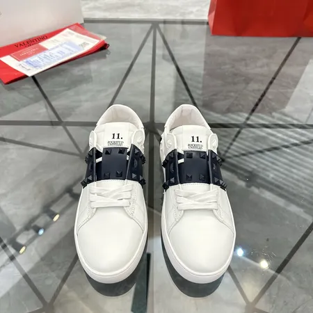 ヴァレンティノ カジュアルシューズ