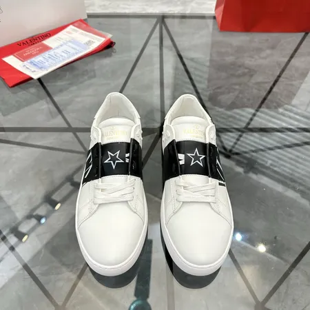 ヴァレンティノ カジュアルシューズ