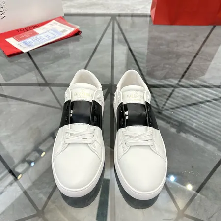 ヴァレンティノ カジュアルシューズ