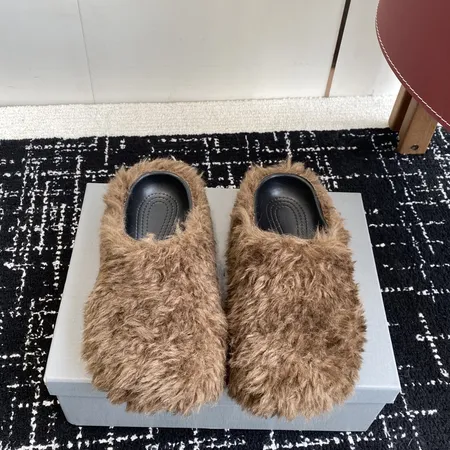 バレンシアガ カジュアルシューズ