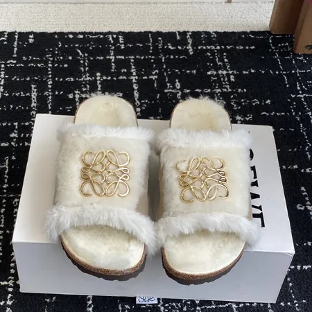 ロエベ スリッパ