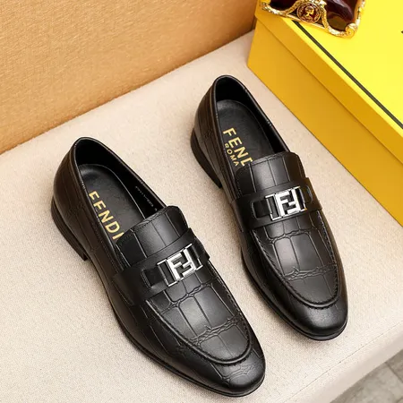 フェンディ ビジネスシューズ