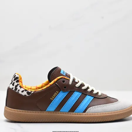 アディダス カジュアルシューズ