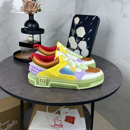 クリスチャン・ルブタン カジュアルシューズ