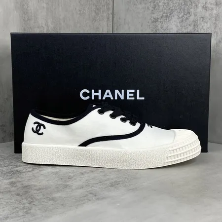 シャネル カジュアルシューズ