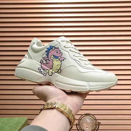 グッチ スニーカー