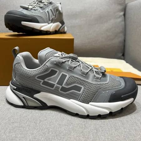 ルイヴィトン スニーカー